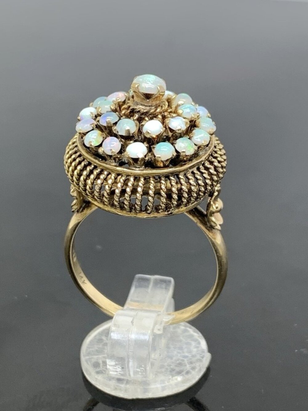 White Opal Cocktail Cluster Women's Ring 14k Yellow Gold Estate Jewelry Size 7.5 - Picture 2 of 16